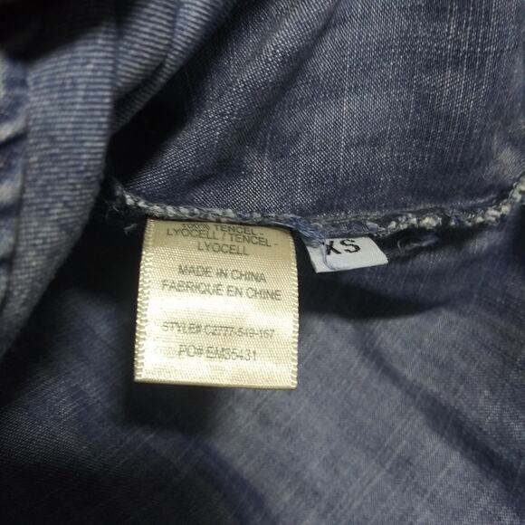 Cloth & Stone Anthropologie Chambray Denim Pop Over Top Roll Tab Sleeve Size Xs - Picture 8 of 8